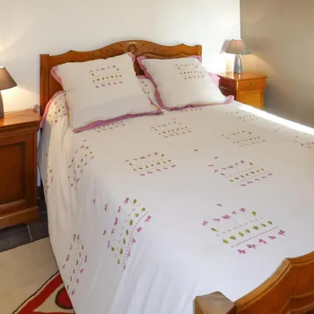 2 Bedroom Beautiful In * Gorges (Normandy)