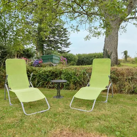 2 Bedroom Beautiful In Дом отдыха Gorges (Normandy)