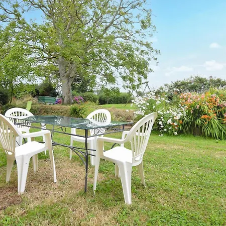 2 Bedroom Beautiful In Gorges (Normandy)
