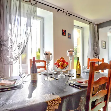 Дом отдыха 2 Bedroom Beautiful In Gorges (Normandy)