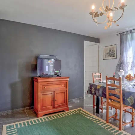 2 Bedroom Beautiful In * Gorges (Normandy)