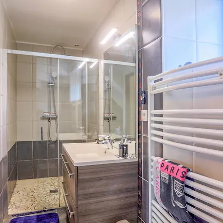 2 Bedroom Beautiful In Дом отдыха Gorges (Normandy)