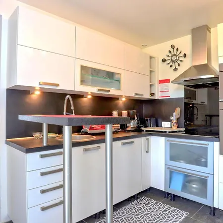 2 Bedroom Beautiful In Дом отдыха Gorges (Normandy)